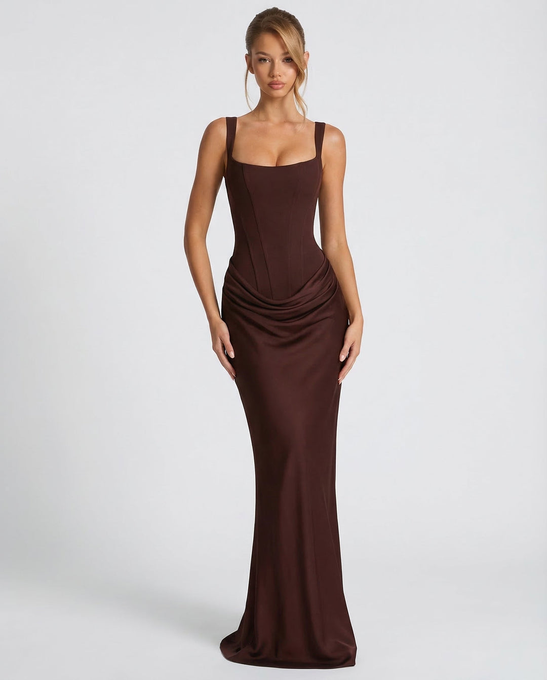 Aneta - Maxi w kształcie klepsydry